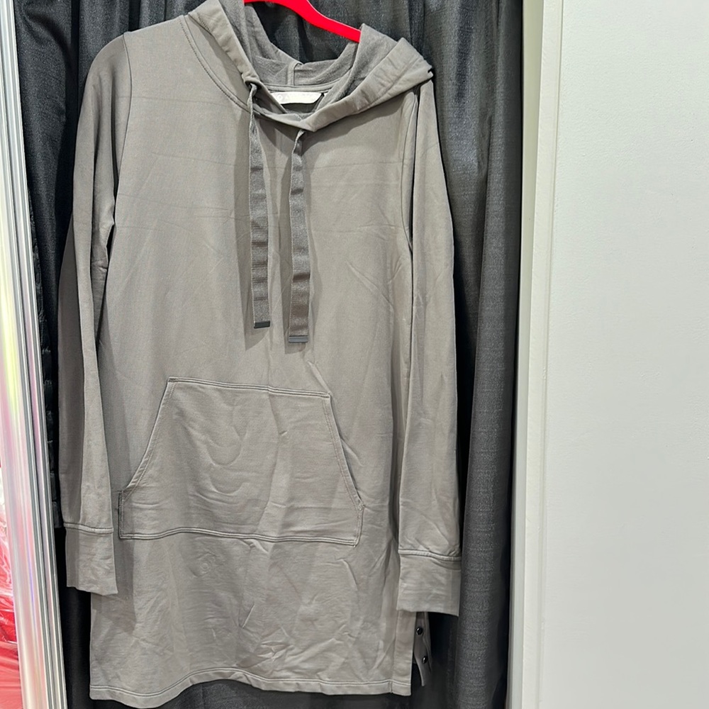 NWT Hooded Surrey Hills Dress